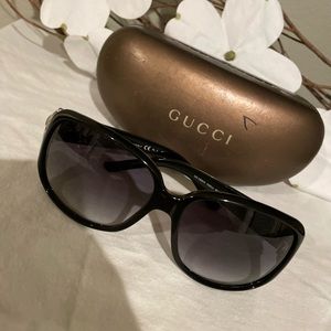 Authentic Gucci sun glasses 🤓 🔥  👓